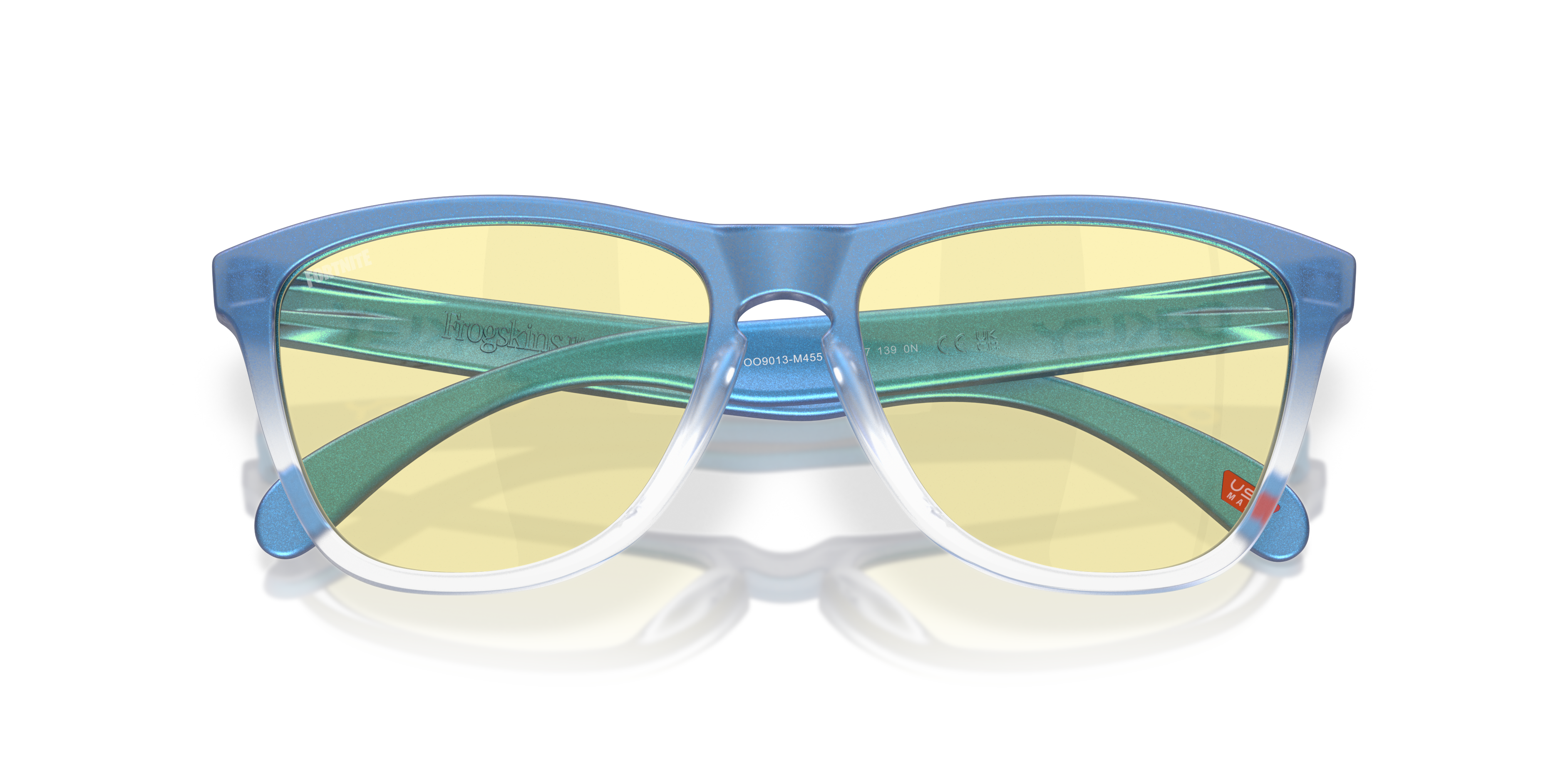 Oakley Frogskins OO9013 in Matt Cyan/Blue/Clear Shift Fade / Prizm Gaming 2.0, front detail view #Colour_Matt Cyan/Blue/Clear Shift Fade / Prizm Gaming 2.0