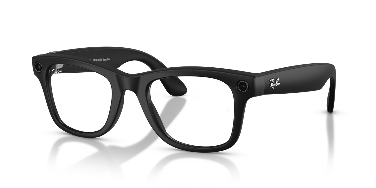 Ray-Ban Meta Wayfarer RW4012 in Shiny Black / Transitions Grey, three-quarter view #Colour_Shiny Black / Transitions Grey (601S1Z)