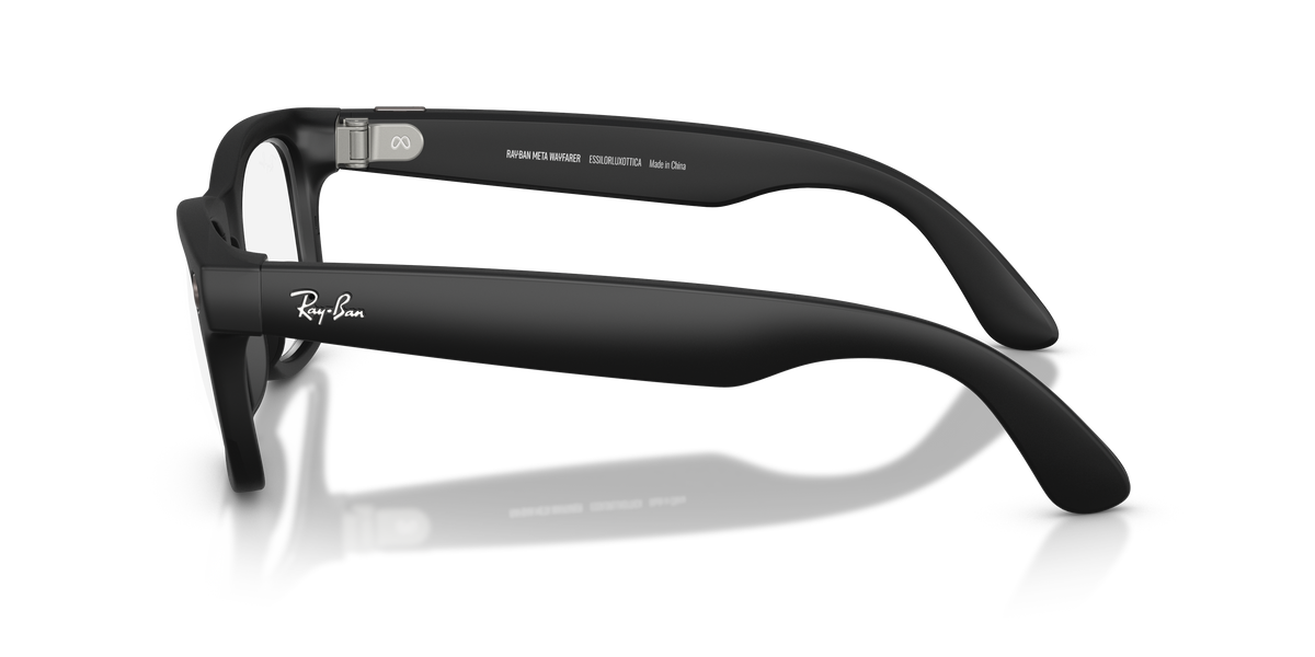 Ray-Ban Meta Wayfarer RW4012 in Shiny Black / Clear Blue Light, side view #Colour_Shiny Black / Clear Blue Light (601SSB)