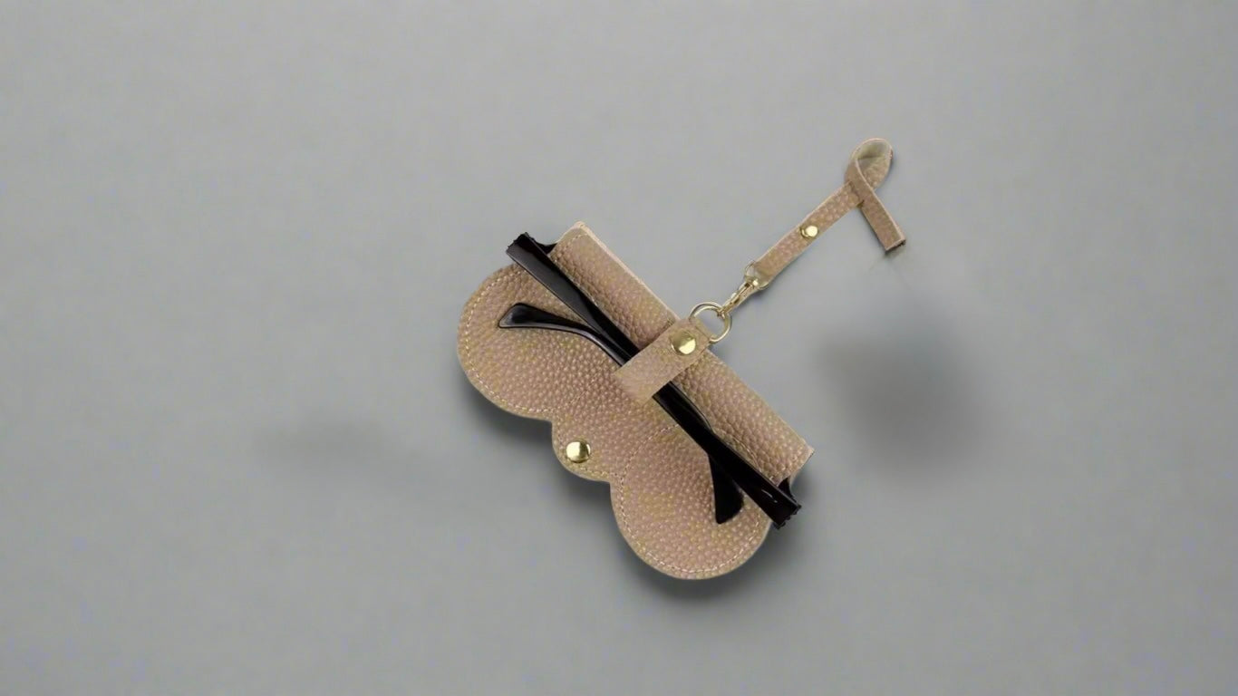 Compact Clip-On Glasses Pouch - TOTAL EYEWEAR