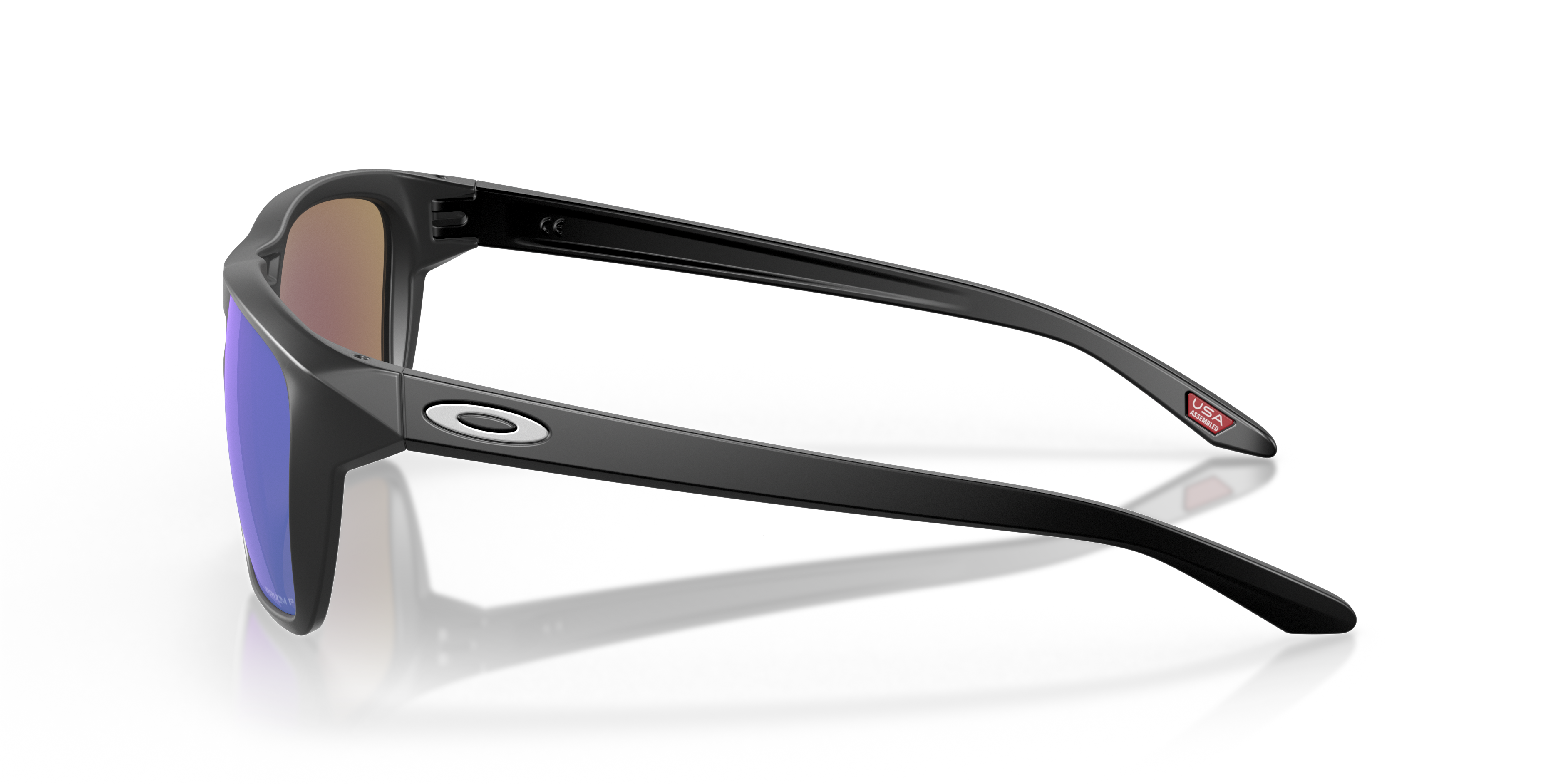 Oakley Sylas OO9448 in Matte Black / Prizm Sapphire Polarized, side view #Colour_Matte Black / Prizm Sapphire Polarized