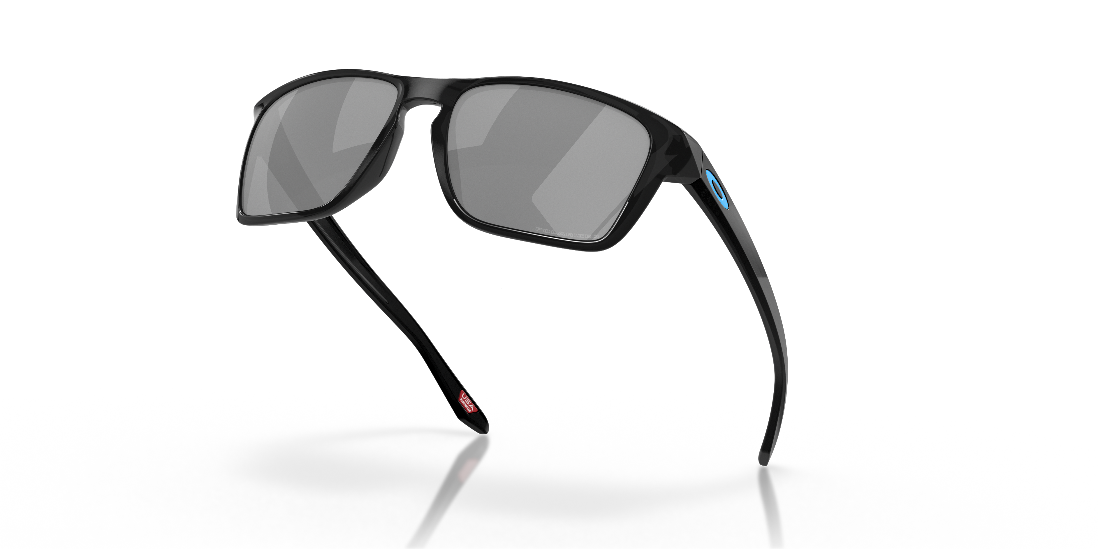 Oakley Sylas OO9448 in Black Ink / Black Iridium Polarized, angled view #Colour_Black Ink / Black Iridium Polarized