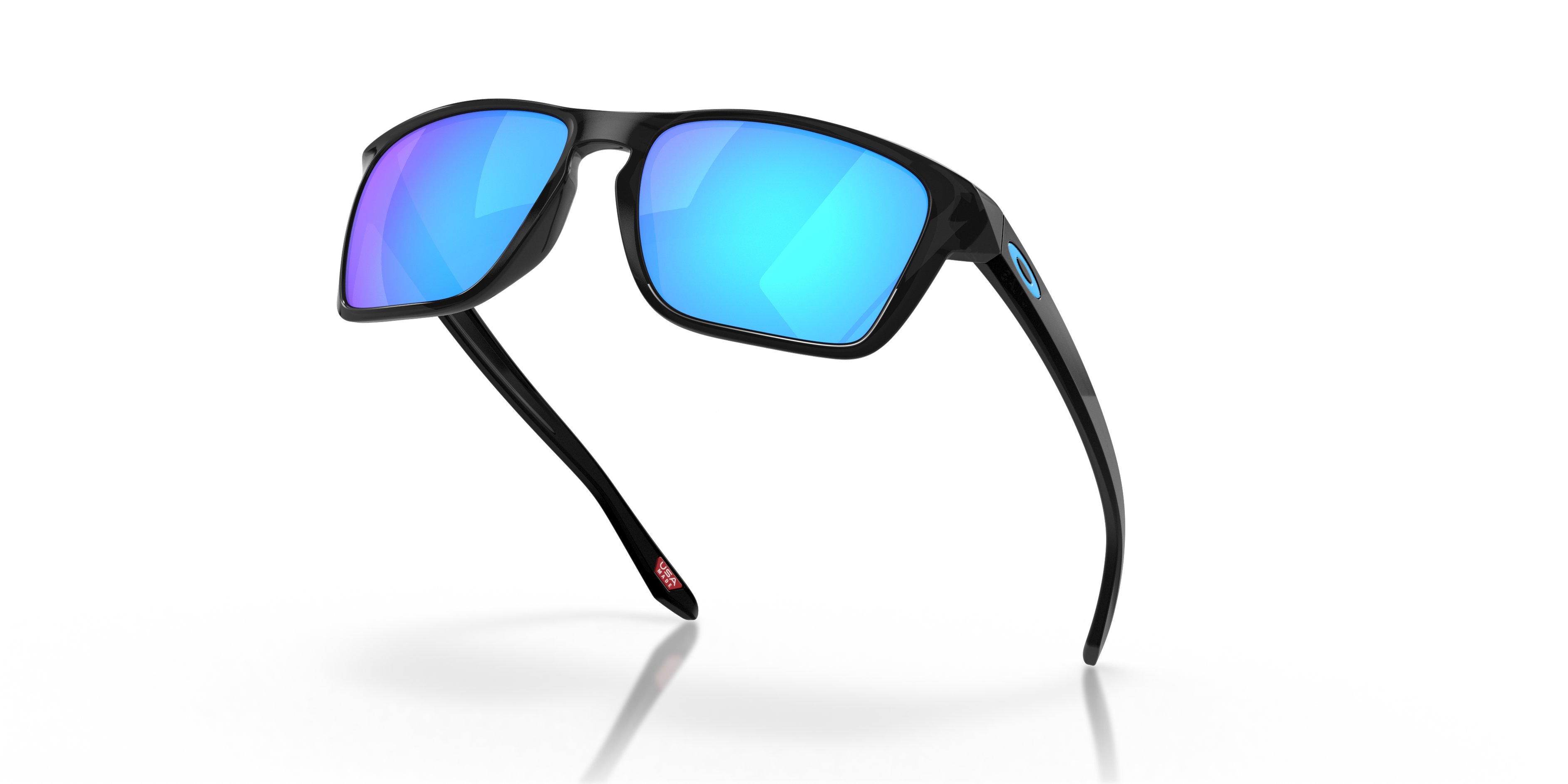 Oakley Sylas OO9448 in Black Ink / Sapphire Iridium, angled view #Colour_Black Ink / Sapphire Iridium