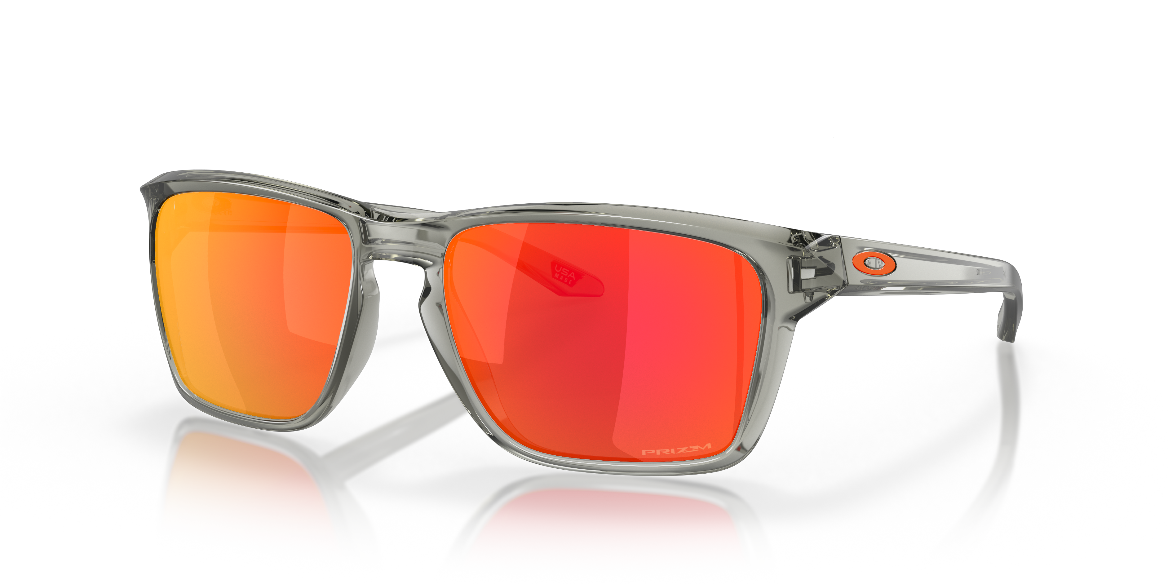 Oakley Sylas OO9448 in Grey Ink / Prizm Ruby, three-quarter view #Colour_Grey Ink / Prizm Ruby