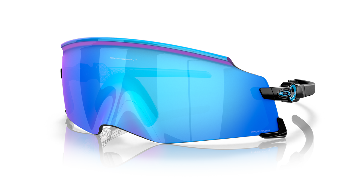 Oakley Kato OO9455M in Polished Black / Prizm Sapphire, three-quarter view #Colour_Polished Black / Prizm Sapphire (945503)