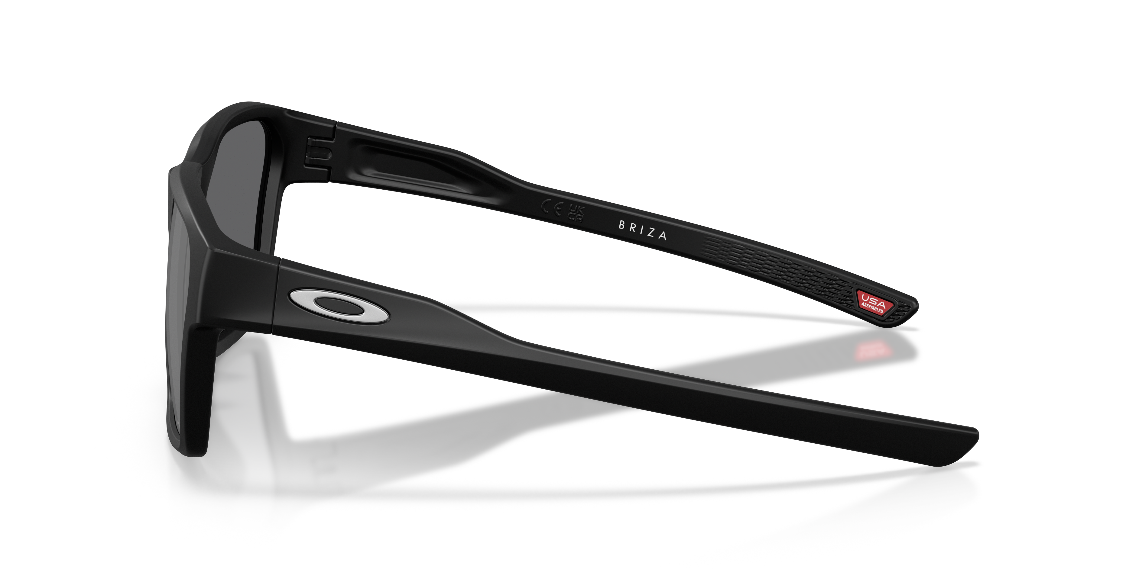 Oakley Briza OO9497 in Matte Black / Prizm Black Polarized, side view #Colour_Matte Black / Prizm Black Polarized