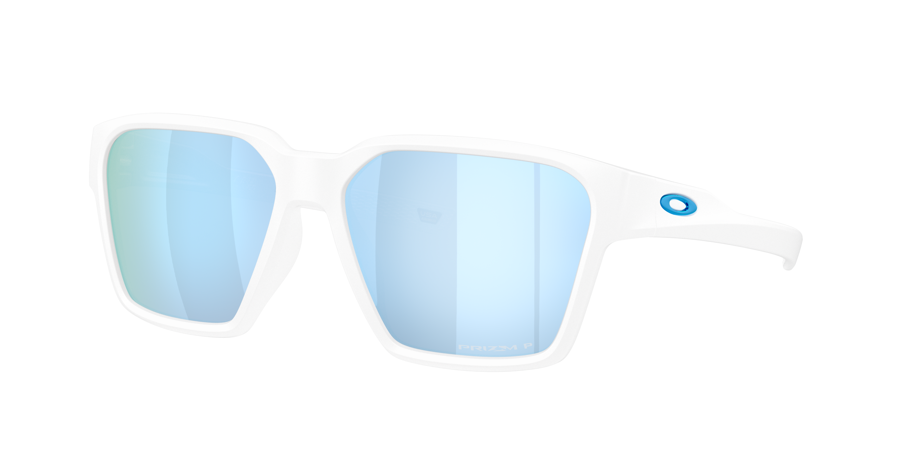 Oakley Briza OO9497 in Matte White / Prizm Deep Water Polarized, three-quarter view #Colour_Matte White / Prizm Deep Water Polarized